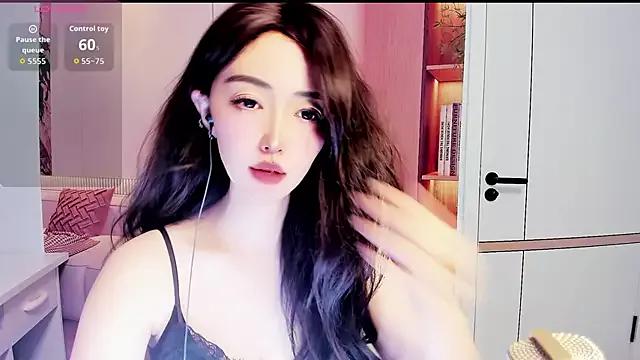 QQ-baby webcams show profile image 