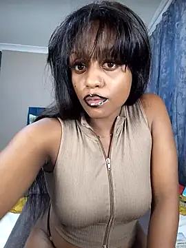 Queen-Chocolate from StripChat