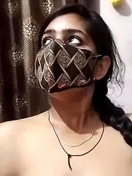 Queen467 from StripChat
