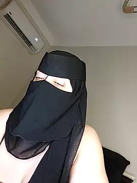 Queen_Amina from StripChat