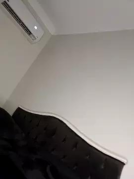 Queen_Amina from StripChat