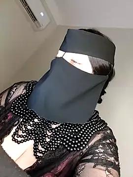 Queen_Amina from StripChat