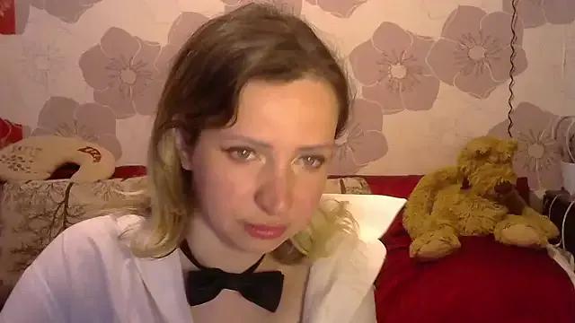 Queen_Daenerys from StripChat