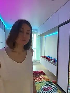 Queen_Dance from StripChat