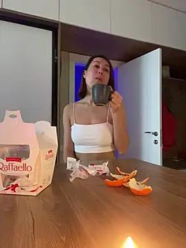 Queen_Dance from StripChat
