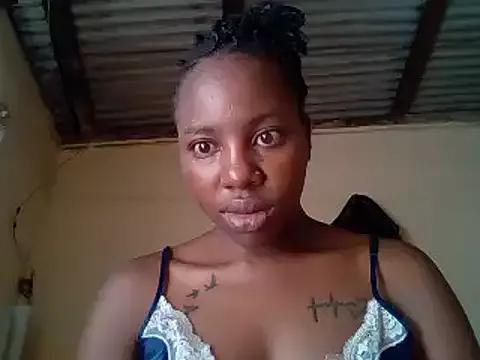 Queen_loveer from StripChat