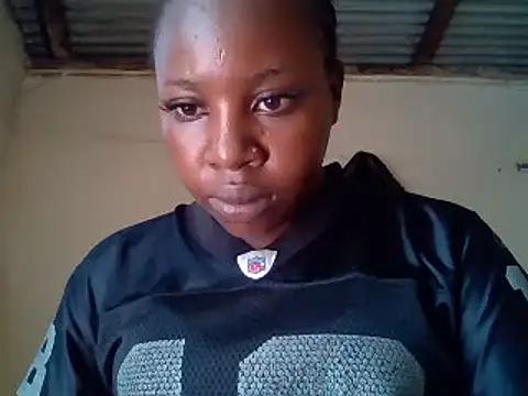Queen_loveer from StripChat
