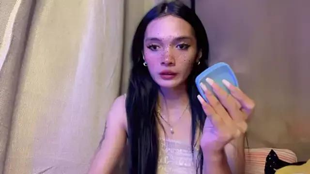 queen_lucinda from StripChat