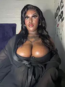 QUEEN_NOBUHLE_777 from StripChat is Freechat