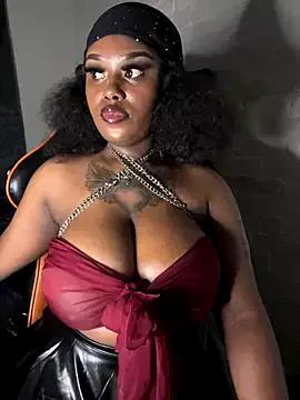 QUEEN_NOBUHLE_777 from StripChat is Freechat