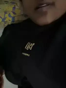 queen_sakhi24 from StripChat is Freechat