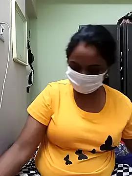 queendivya from StripChat