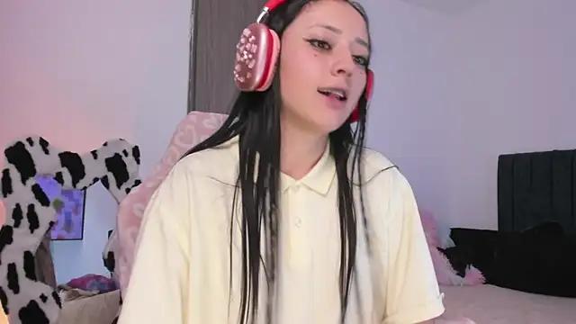 QueenLia from StripChat