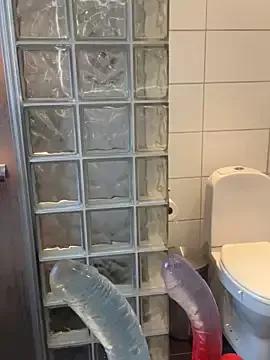 QueenMelissa80 from StripChat is Freechat