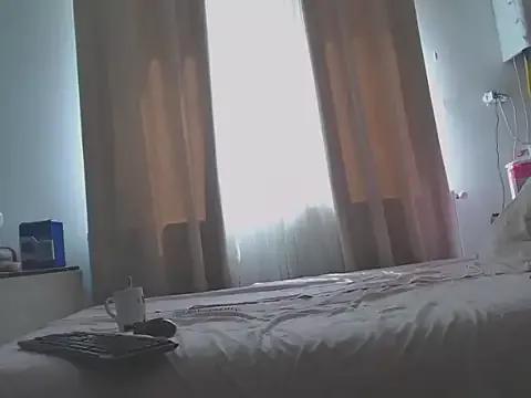 QueenMuscles from StripChat