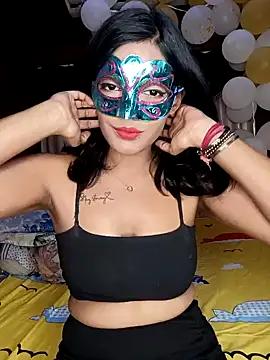 queenniharikaa from StripChat