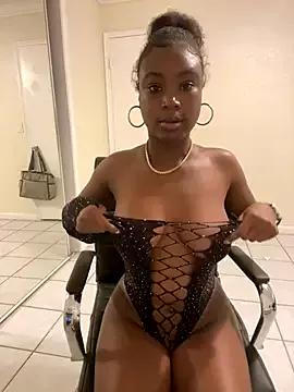 queennsandy from StripChat