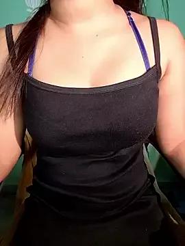QueenOfHeart_07 from StripChat