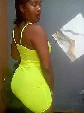 QUEENOFSQUIRT02 from StripChat