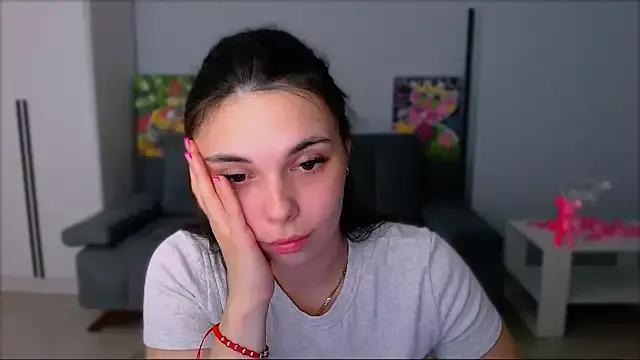 queenofthesense_ from StripChat