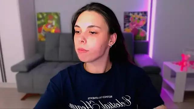 queenofthesense_ from StripChat