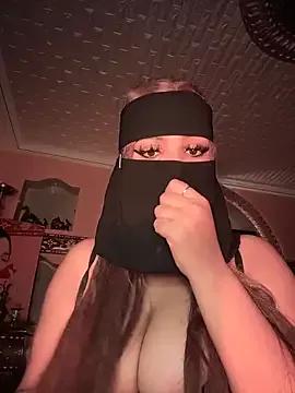 Photos of Queentaraf999 from StripChat is Freechat