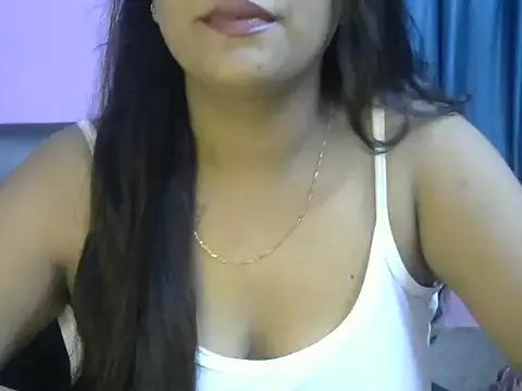 Queenxxx98 from StripChat is Freechat