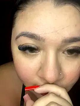 QueenYumi from StripChat is Freechat