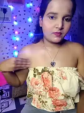QueerSofty from StripChat is Freechat