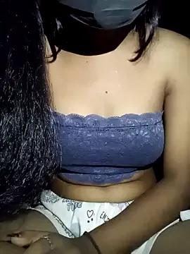 Quun_rosi from StripChat