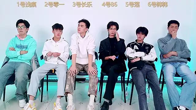 Photos of QYBOYS_003 from StripChat is Freechat