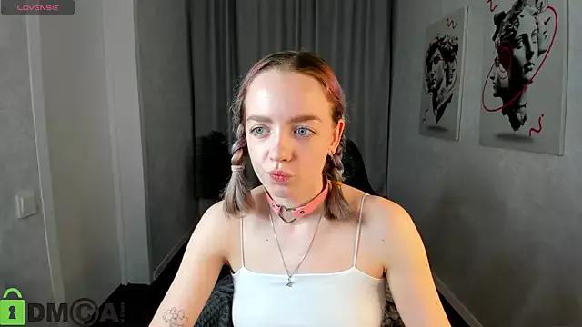 Dirty chat webcam: explore liveshows with versed models, from laying bare to fetishes, in a variety of sexy free adult webcams.