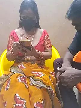 Raashi369 from StripChat