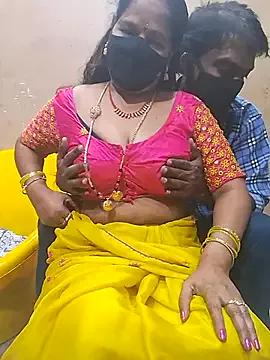 Raashi369 from StripChat