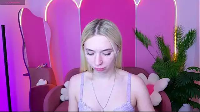 RachelColon from StripChat is Freechat