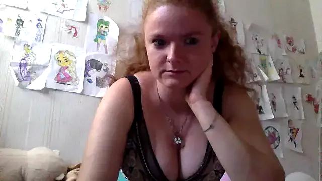 Rae_Jeannie from StripChat is Freechat