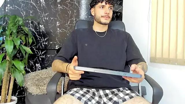 Rafael_Mendezz from StripChat