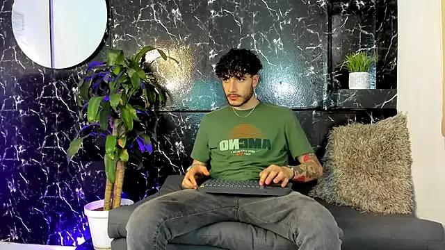 Rafael_Mendezz from StripChat