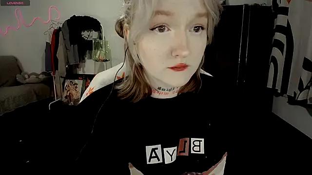 raingurl from StripChat is Freechat