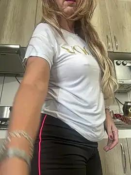 RAIRAsexy from StripChat