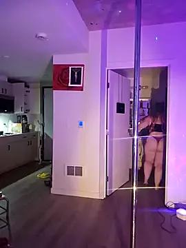 Photos of RaisingDaisy from StripChat is Freechat