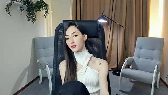 RanaeUsery from StripChat