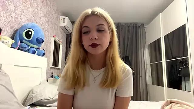 Randa_babygirl from StripChat is Freechat