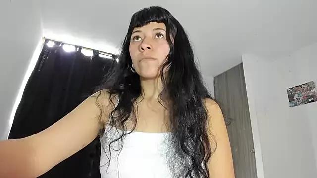 Raven_Rouge from StripChat is Freechat