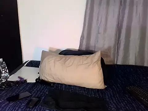RayaBae from StripChat