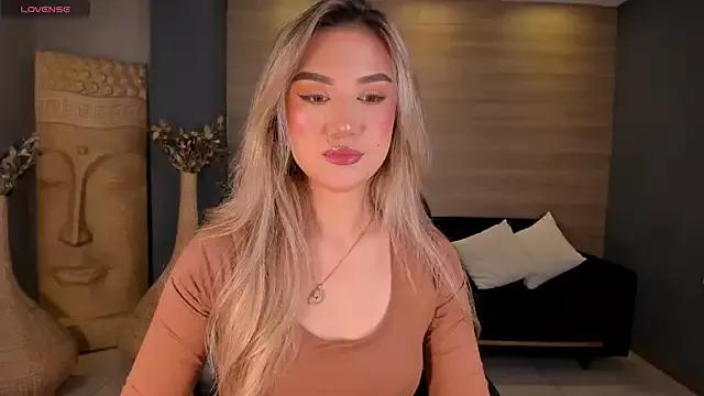 RebeccaHudson from StripChat