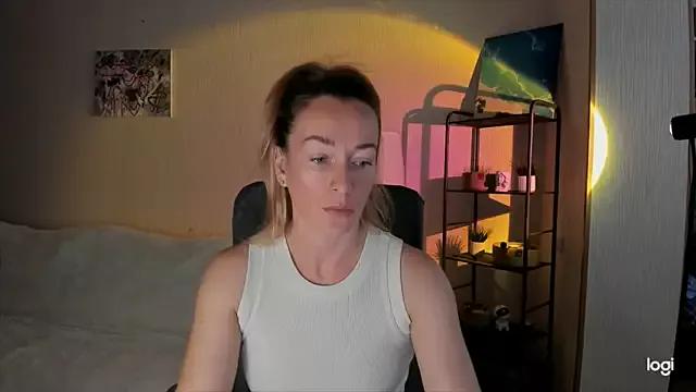 RebeccaMartinez from StripChat