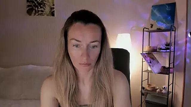 RebeccaMartinez from StripChat