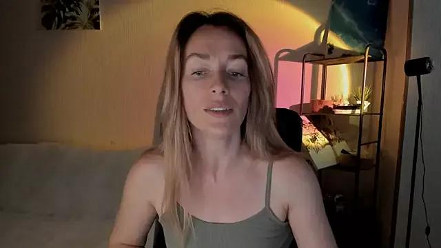 RebeccaMartinez from StripChat
