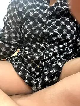 Red-Magic-25 from StripChat is Freechat